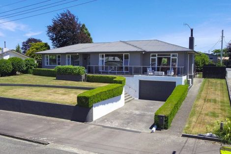 Photo of property in 5 Chamberlain Street, Dannevirke, 4930