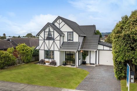 Photo of property in 129 Seaview Road, Paraparaumu Beach, Paraparaumu, 5032
