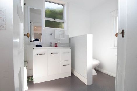 Photo of property in 35 Beach Street, Fitzroy, New Plymouth, 4312