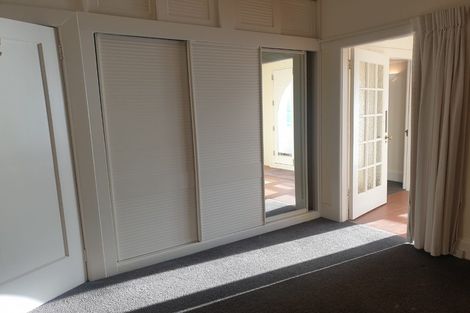 Photo of property in Inverleith Apartments, 5/306 Oriental Parade, Oriental Bay, Wellington, 6011