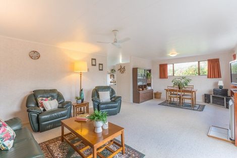 Photo of property in 441a Te Moana Road, Waikanae, 5036