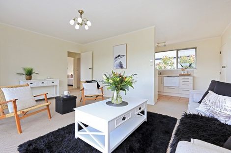 Photo of property in 3/11 Church Road, Taradale, Napier, 4112