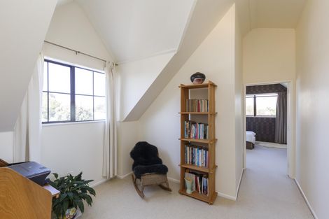 Photo of property in 56 Rhodes Drive, Kelvin Grove, Palmerston North, 4414