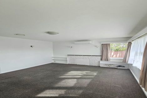 Photo of property in 2/22 Hanrahan Street, Upper Riccarton, Christchurch, 8041