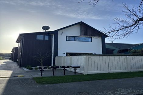 Photo of property in 1/23 Studholme Street, Somerfield, Christchurch, 8024