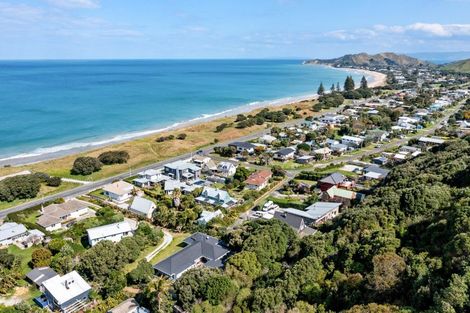 Photo of property in 43 Moana Road, Okitu, Gisborne, 4010