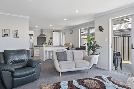 Photo of property in 70 Sentinel Avenue, Omokoroa, 3114