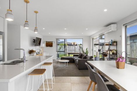 Photo of property in 79 Te Wharo Drive, Papamoa, 3118