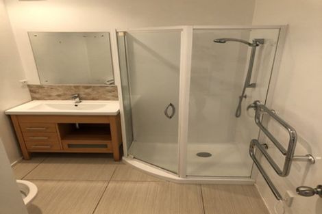 Photo of property in 6 Hinemoa Terrace, Birkenhead, Auckland, 0626