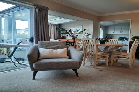 Photo of property in 3/2 Chilton Place, Howick, Auckland, 2014