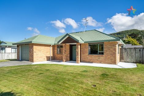 Photo of property in 36 Mary Huse Grove, Manor Park, Lower Hutt, 5019