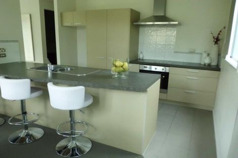 Photo of property in 7b Clearwater Cove, West Harbour, Auckland, 0618