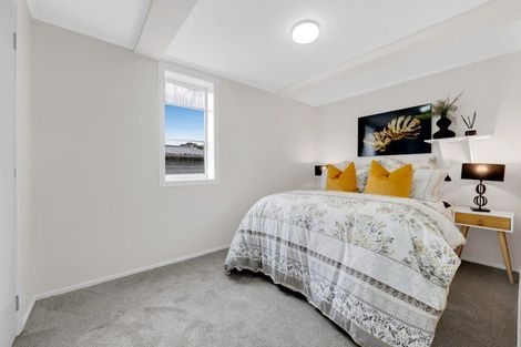 Photo of property in 5 Lane Road, Weymouth, Auckland, 2103