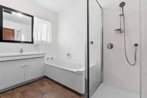 Photo of property in 2/461 Great South Road, Opaheke, Papakura, 2113