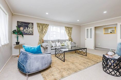 Photo of property in 15 Newinn Crescent, East Tamaki Heights, Auckland, 2016