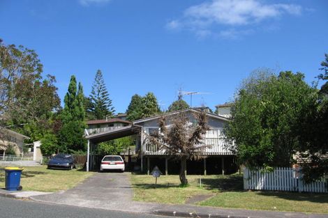 Photo of property in 61 Vandeleur Avenue, Birkdale, Auckland, 0626