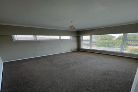 Photo of property in 1/4 Midway Avenue, Castor Bay, Auckland, 0620