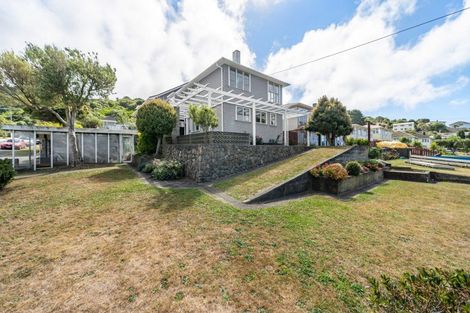 Photo of property in 2 Waiho Terrace, Elsdon, Porirua, 5022