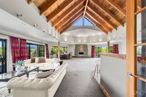 Photo of property in 14 Mount Marua Way, Timberlea, Upper Hutt, 5018