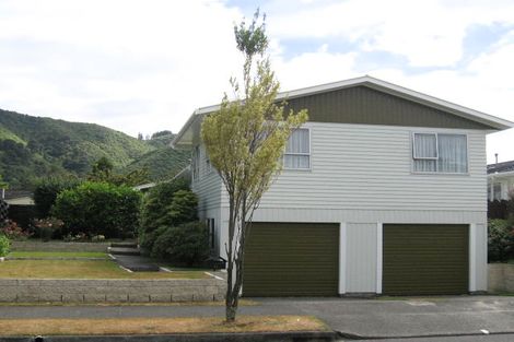 Photo of property in 23 Kentucky Street, Totara Park, Upper Hutt, 5018