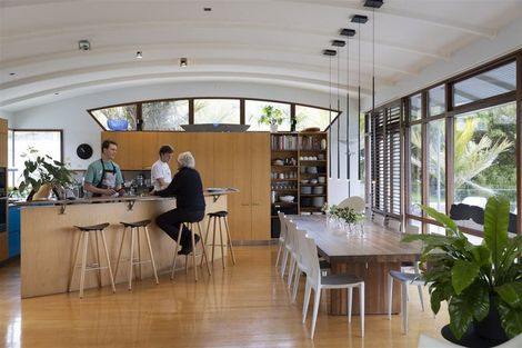 Photo of property in 360 Paremata Road, Whitby, Porirua, 5381