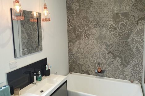 Photo of property in 482 Devon Street East, Strandon, New Plymouth, 4312