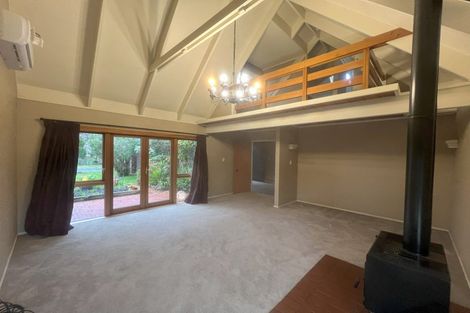 Photo of property in 8 Sanctuary Point, Sunnyhills, Auckland, 2010