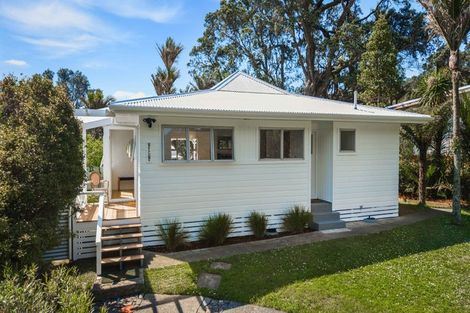 Photo of property in 217 Motutara Road, Muriwai, Waimauku, 0881