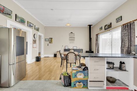 Photo of property in 61 Swinburn Street, Dannevirke, 4930