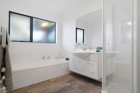 Photo of property in 1 Antonia Place, Aidanfield, Christchurch, 8025