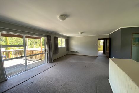 Photo of property in 49 Hampden Street, Picton, 7220