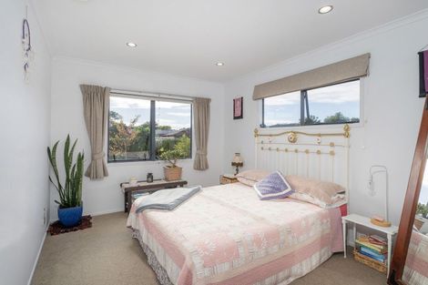 Photo of property in 18 Ringwood Place, Whitianga, 3510