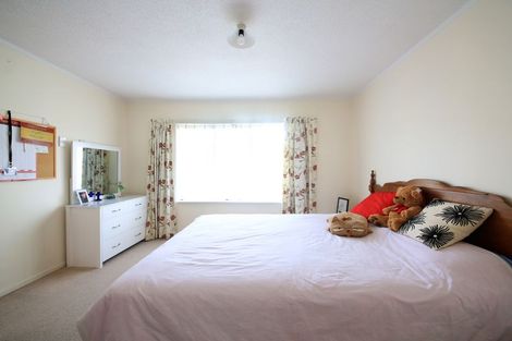 Photo of property in 2/137 Great South Road, Manurewa, Auckland, 2102