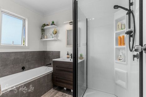 Photo of property in 194 Heatley Road, Whakapirau, Maungaturoto, 0583