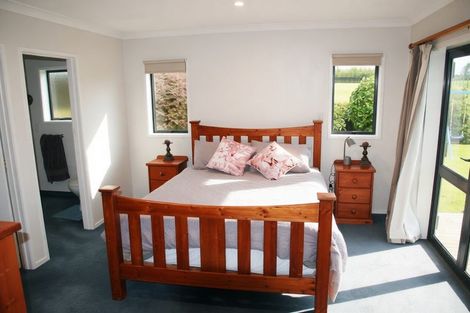 Photo of property in 1758 Mountain Road, Inglewood, 4386