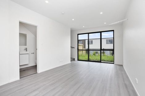 Photo of property in 14 Clay Works Lane, New Lynn, 0600