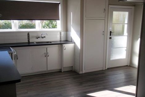 Photo of property in 28 Otara Street, Ilam, Christchurch, 8053