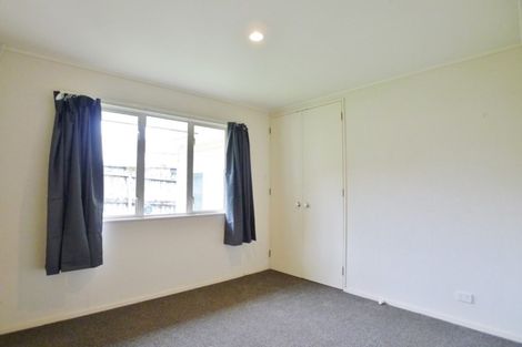 Photo of property in 104 Kingdale Road, Henderson, Auckland, 0610