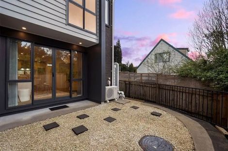 Photo of property in 60d Seymour Road, Sunnyvale, Auckland, 0612
