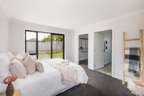 Photo of property in 166b Bridge Street, Bulls, 4818