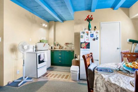 Photo of property in 10 Captain Scott Road, Glen Eden, Auckland, 0602