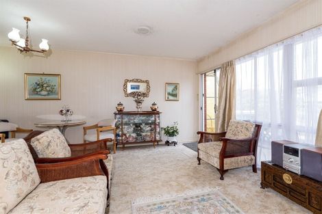 Photo of property in 5/1 Ribblesdale Road, Henderson, Auckland, 0612