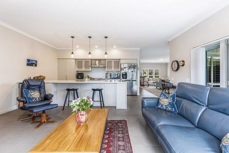 Photo of property in 20 Kensington Drive, Orewa, 0931