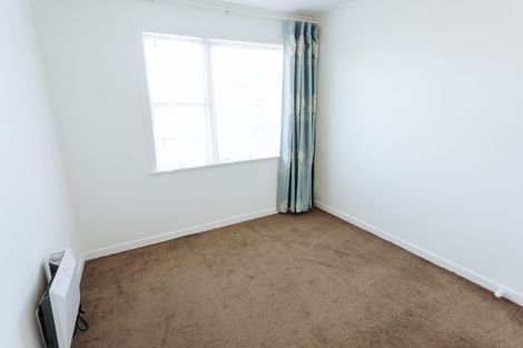 Photo of property in 210 Archers Road, Glenfield, Auckland, 0629