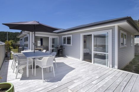 Photo of property in 20 Schooner Drive, Whitby, Porirua, 5024