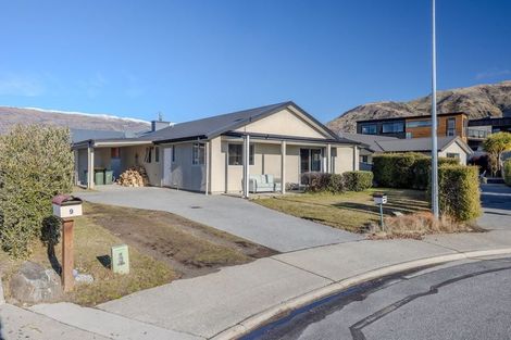 Photo of property in 12a Alpha Close, Wanaka, 9305
