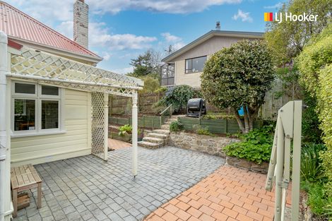 Photo of property in 24 Mataora Road, Kenmure, Dunedin, 9011