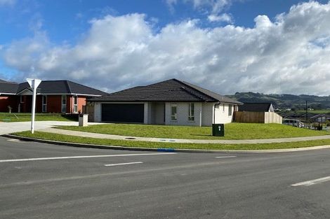 Photo of property in 2 Moyle Street, Pokeno, 2402