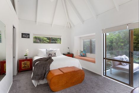 Photo of property in 38 Glenelg Road, Red Beach, 0932