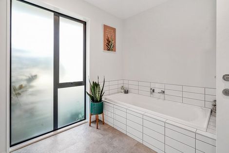 Photo of property in 81 Kingsdowne Drive, West Melton, 7618